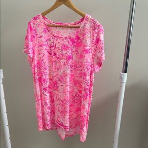 Lilly Pulitzer Vibrant Pink Etta Short Sleeve Tee Scoop Neck High-low hem XL